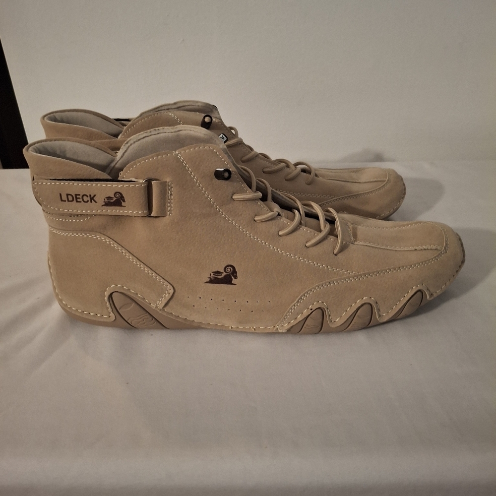Men's Tan Athletic Shoes